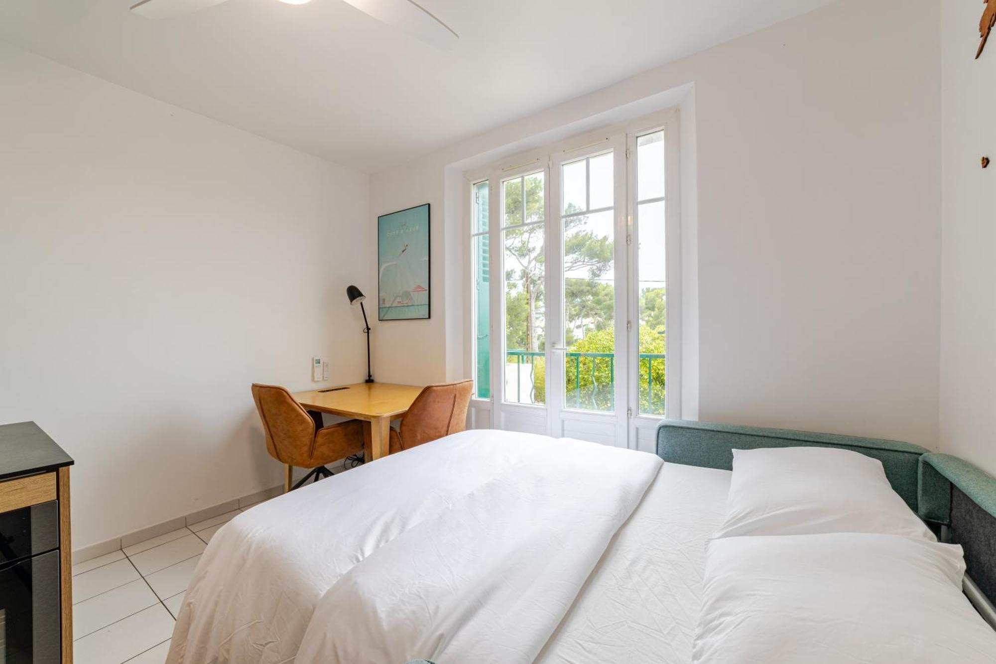 Cocon Comfortable Vue Mer, Clim Et Parking Санари-сюр-Мер Экстерьер фото